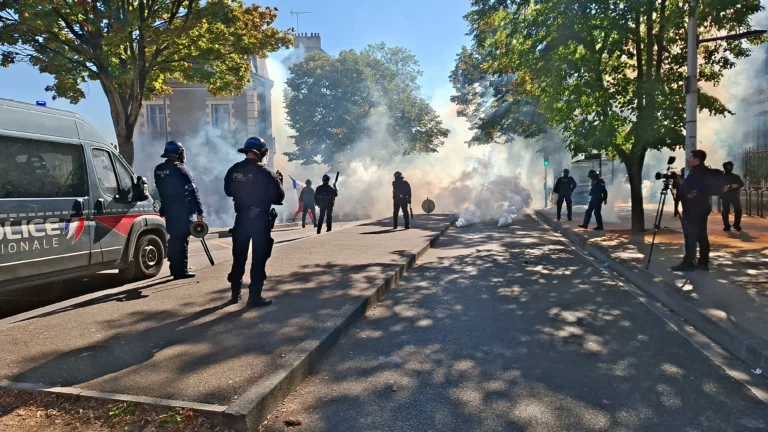 EN DIRECT – Dijon : lycéens et étudiants mobilisés, suivez la journée d’action