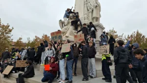 Manifestations à Dijon : Solidaires 21 appelle à la mobilisation les 24 et 31 octobre et à la grève le 5 novembre