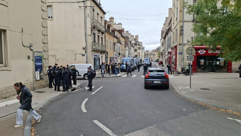Violences en France : Les Républicains de Côte-d’Or réclament l’instauration de l’état d’urgence