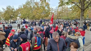 EN DIRECT – Manifestation contre la vie chère : suivez la mobilisation minute par minute