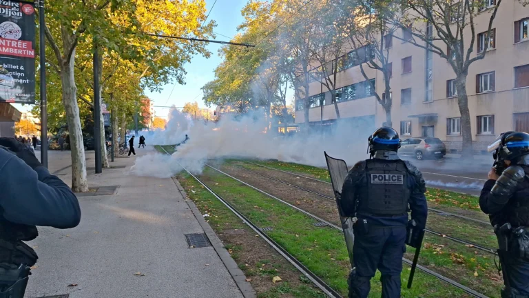 EN DIRECT – Dijon : nouvelle journée de mobilisation contre la vie chère, suivez les événements