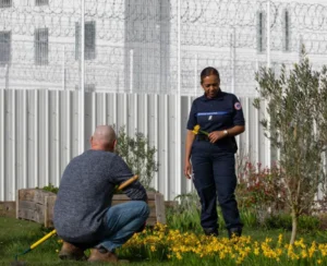 De Dijon aux prisons de toute la France, le photographe David Cesbron dévoile les visages méconnus de l’administration pénitentiaire