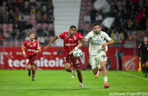 Ligue 2 : le DFCO s’offre Metz et signe une troisième victoire consécutive