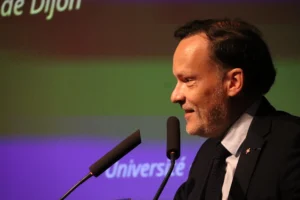 À Dijon, le Parti radical réussit le pari du rassemblement en réunissant plusieurs grandes figures de la politique française