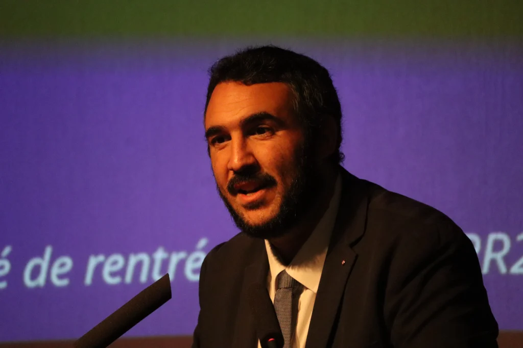 À Dijon, le Parti radical rend hommage à François Patriat par la voix de Maxime Moulazadeh