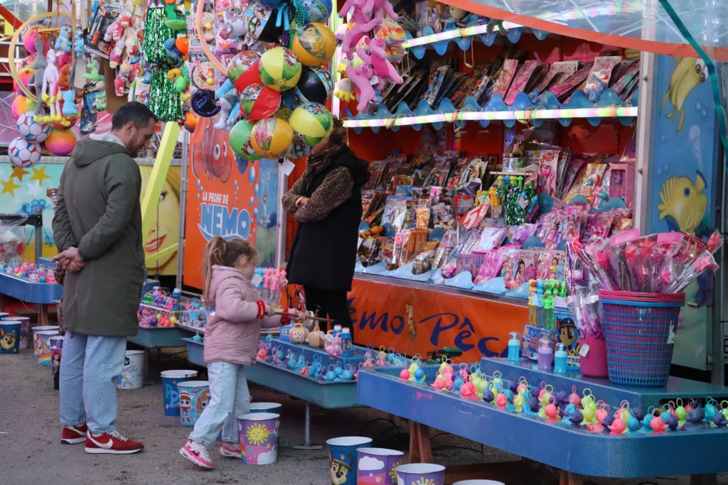 EN IMAGES – Dijon : la fête foraine bat son plein, entre sensations fortes et ambiance festive