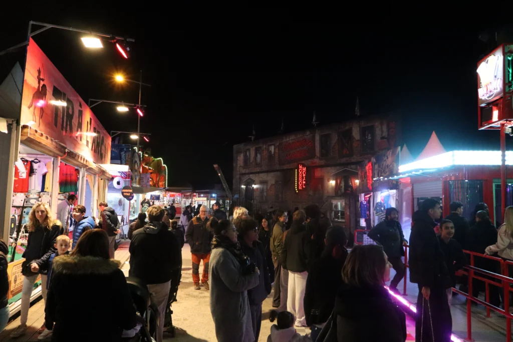 EN IMAGES – Dijon : la fête foraine bat son plein, entre sensations fortes et ambiance festive