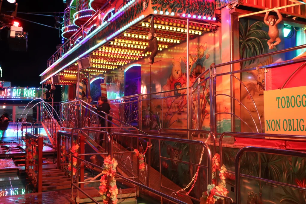 EN IMAGES – Dijon : la fête foraine bat son plein, entre sensations fortes et ambiance festive